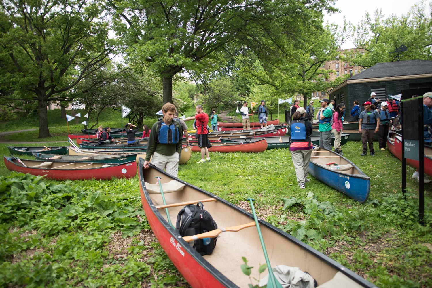 Volunteer-Flotilla-Paddle-Bronx-River-Alliance-medium